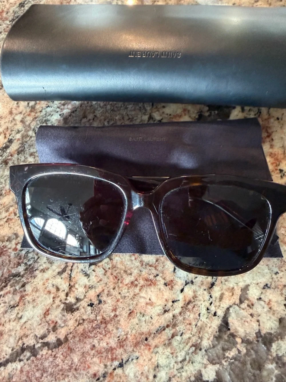 YSL Sunglasses - Picture 10 of 10